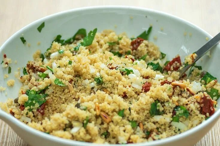 Киноа рецепты приготовления с фото Mediterranean Quinoa Salad Receta Ensalada de quinua mediterráneo, Ensalada de q