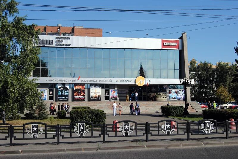 Киномир мир площадь победы 1 барнаул фото b"С любовью и обожанием!": Евгений Лавров составил "ностальгический путеводитель
