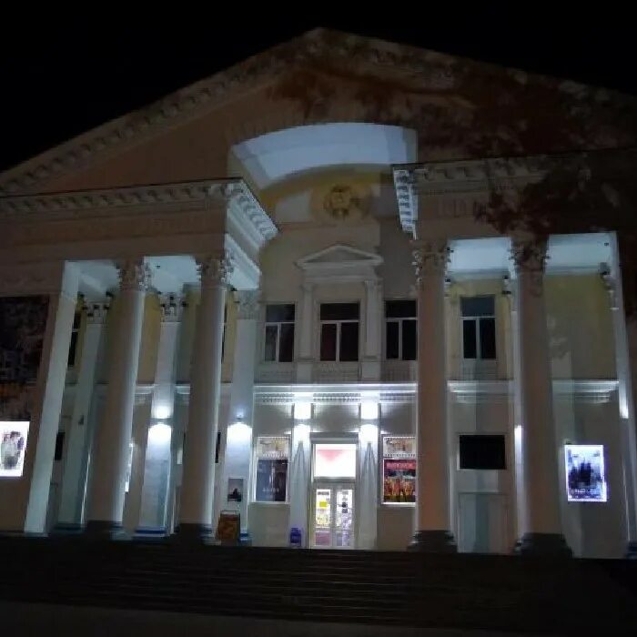 Кинотеатр крым феодосия фото Кинотеатр "Крым" Феодосия: фото, на карте, отзывы, описание