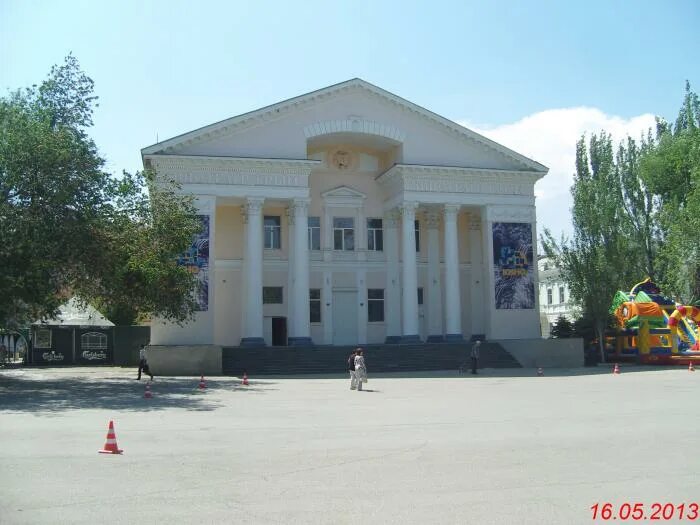 Кинотеатр крым феодосия фото Кинотеатр "Крым" - Феодосия