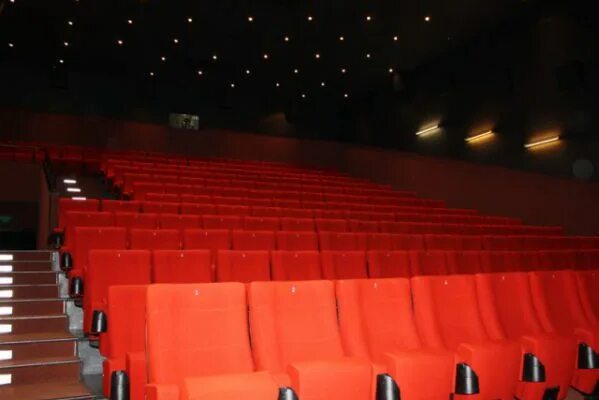 Кинотеатр победа фото зала Фотографии кинотеатра Победа (Новосибирск) на KINO.RU