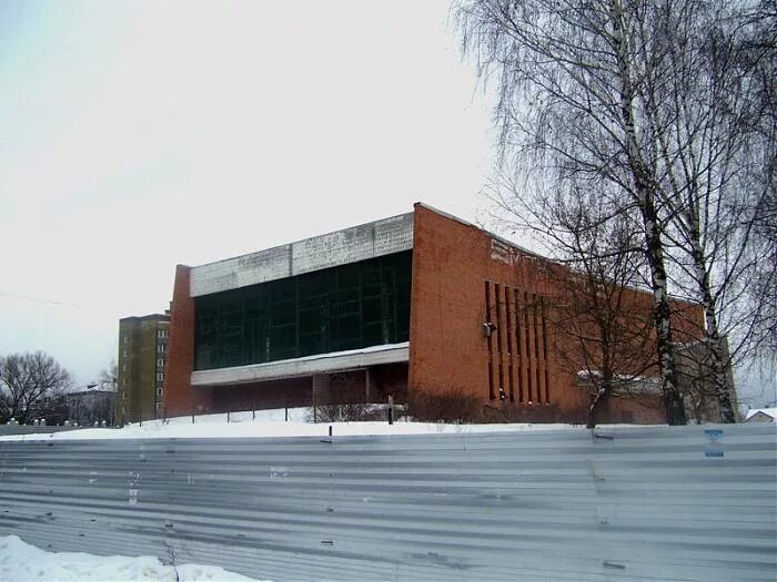 Кинотеатр россия брянск фото Бывший кинотеатр "Россия/Пересвет" - Брянск