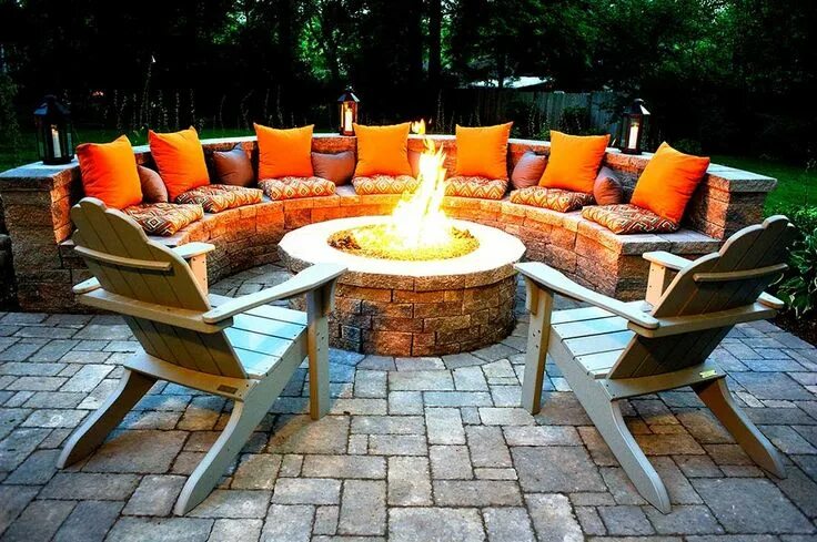 Костровая зона на даче своими руками semi circle seating with round firepit and orange cushions Outdoor fire pit desi