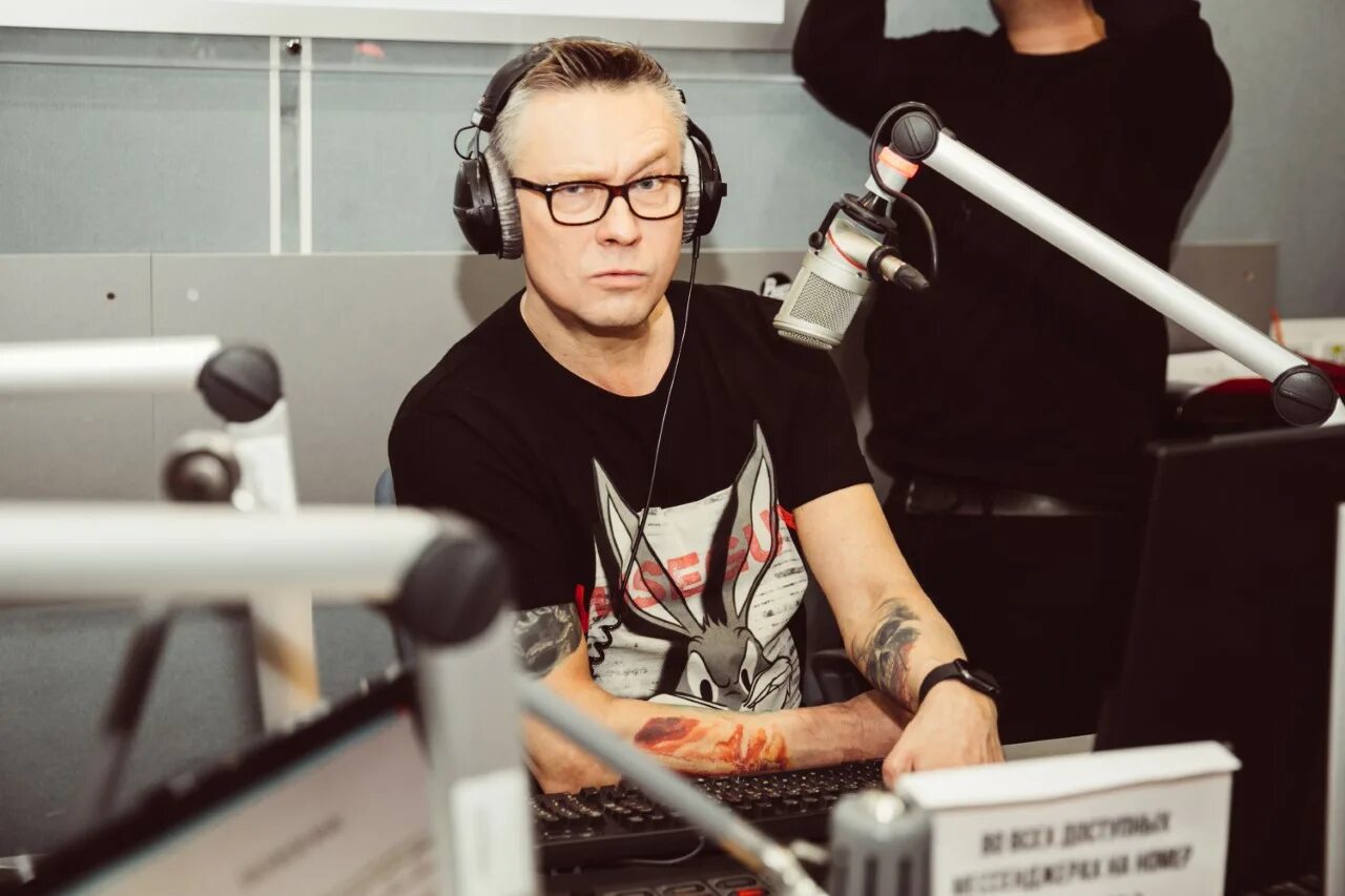 Костя михайлов радиоведущий фото С юбилеем, Костя Михайлов! Station.ru