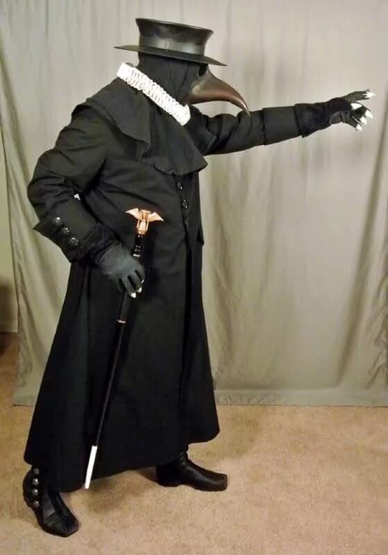 Костюм чумного доктора фото Plague Doctor costume, with claws, halloween 2017 Plague doctor costume, Plague 