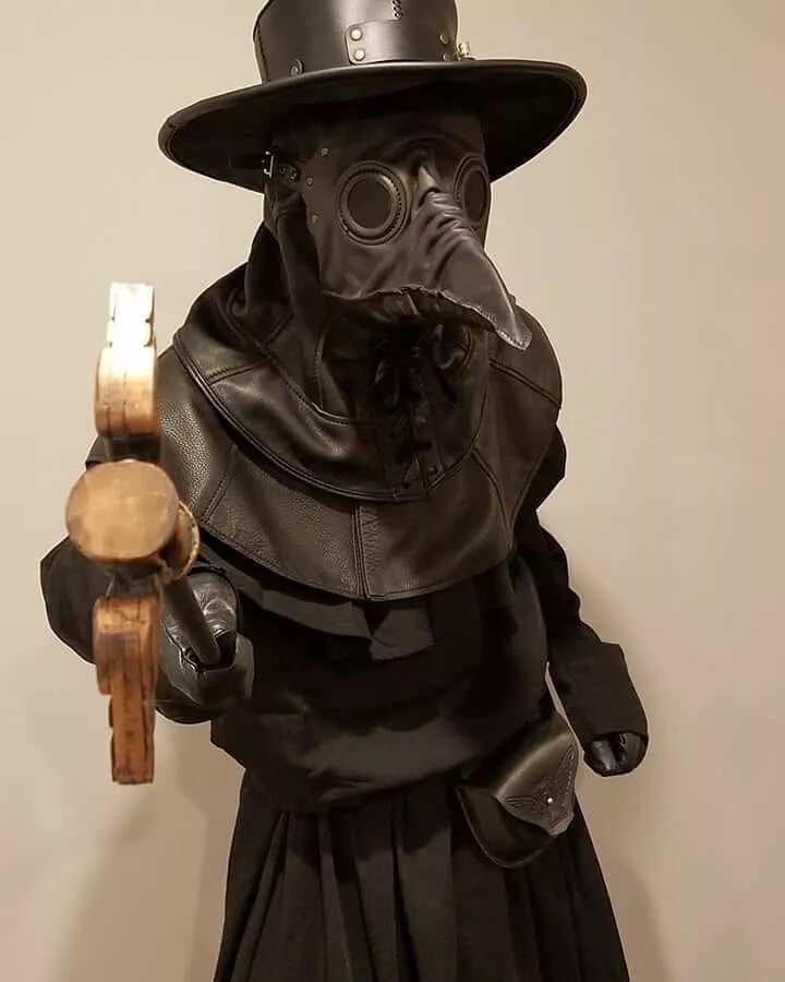Костюм чумного доктора фото #plaguedoctormask hashtag on Instagram * Photos and Videos Plague doctor costume