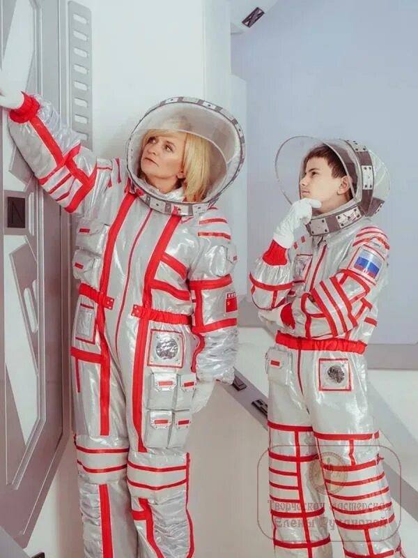 Костюм космонавта фото Костюм космонавта - цены на прокат / аренду костюмов Е. Русановой Санкт-Петербур
