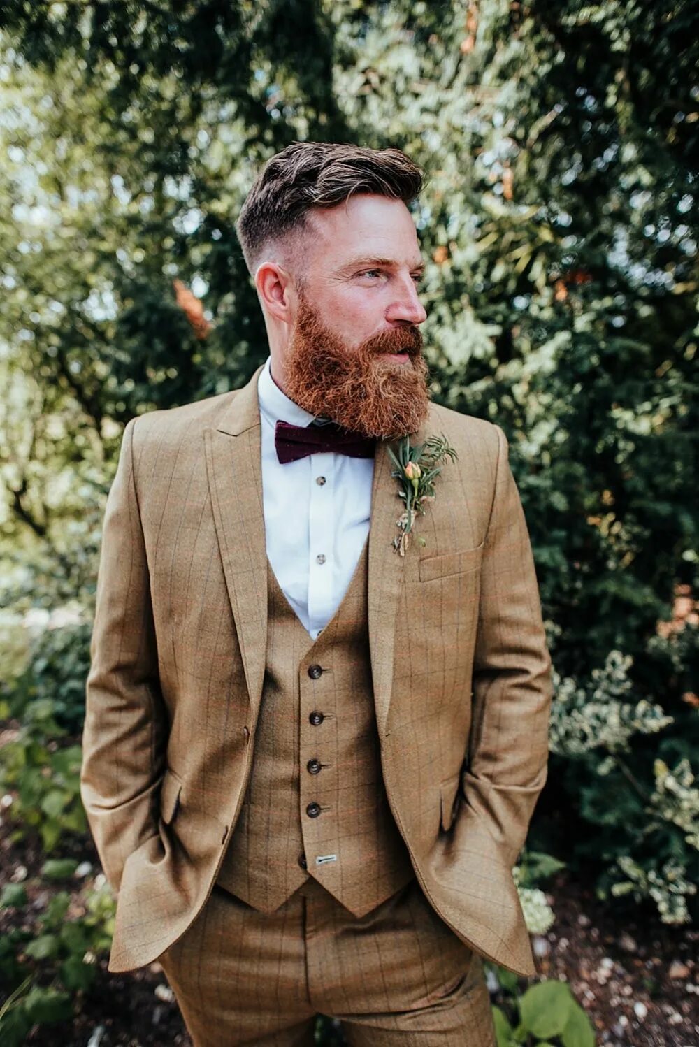 Костюм мужской стиль бохо на свадьбу Boho Rustic Barn Wedding with a Bridal Cape & Tweed Suit Rustic wedding suit, Me