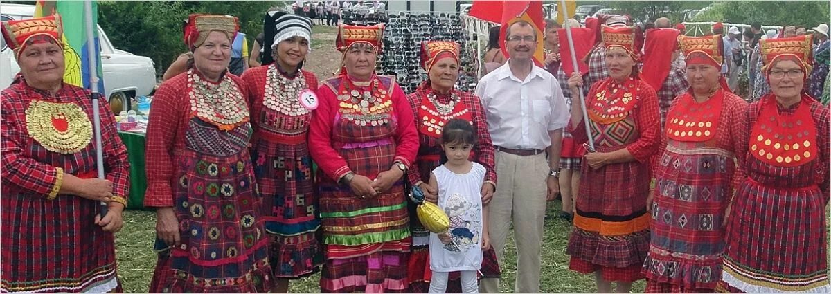 Костюм нагайбаков национальный фото На фестивале "Чебаркульская трапеза" нагайбаки угостят всех национальными блюдам