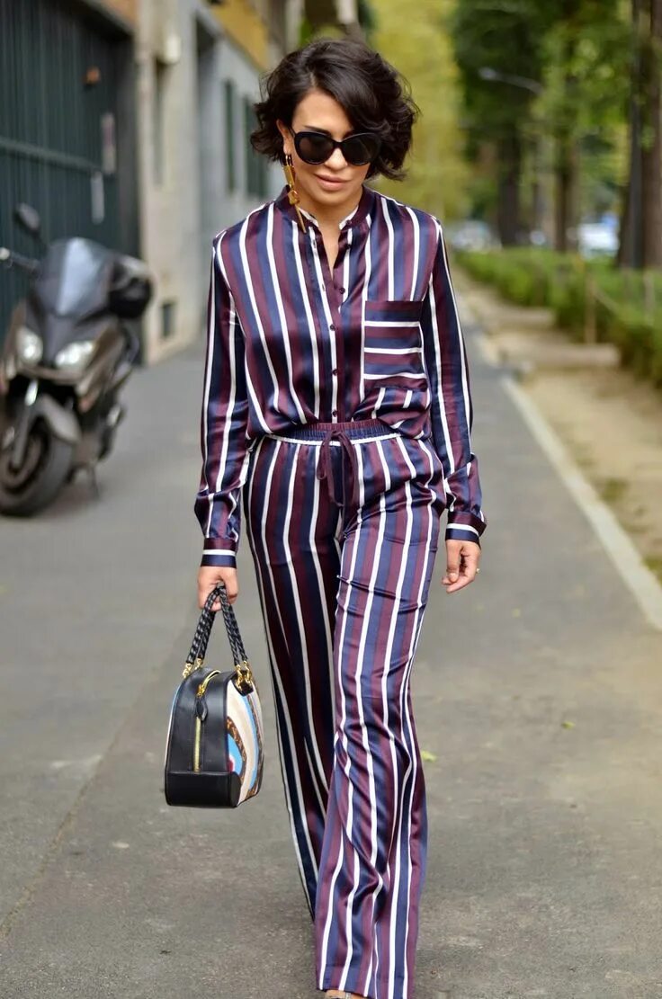 Костюм пижамного стиля женский MFW: Day One Moda estilo, Moda de rayas, Trajes de moda