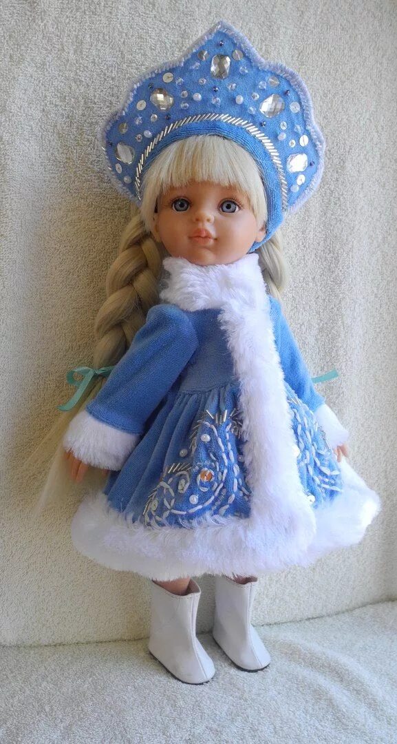 Костюм снегурочки для куклы своими руками фото Испанские куклы Paola Reina Sewing baby clothes, Ag doll clothes, Cute dolls