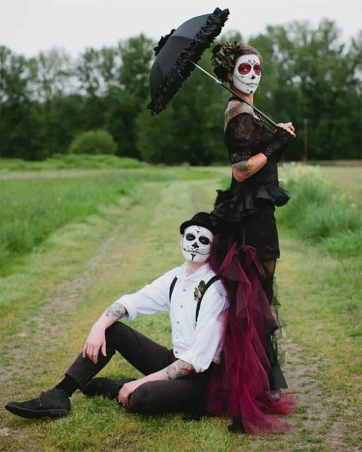 Костюмы на хэллоуин для девушек идеи фото Iconic Couples Halloween Costumes for 2022 Couple halloween, Couples costumes, C