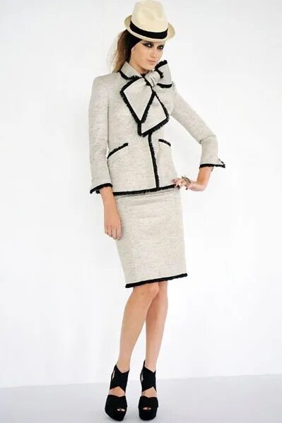 Костюмы в стиле шанель фото Monique Lhuillier - Spring 2010 - carola-corana - Página 187 - trendMe.net