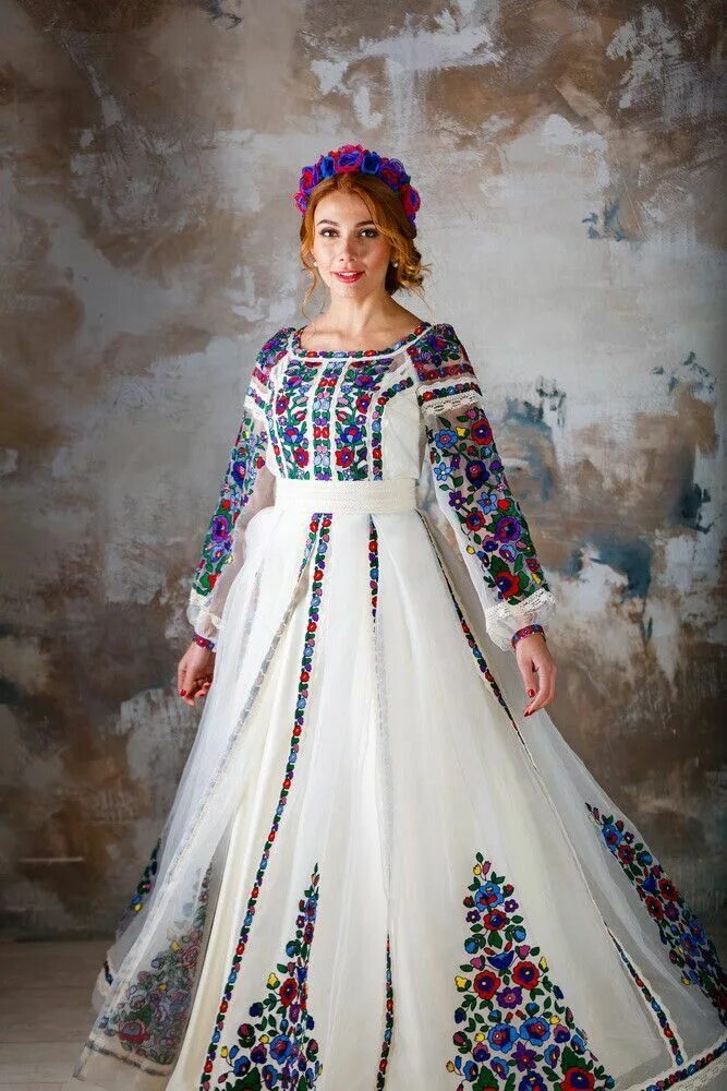 Костюмы женские в народном стиле Pin on Русские мотивы - славянский стиль. High fashion dresses, Stylish dresses 