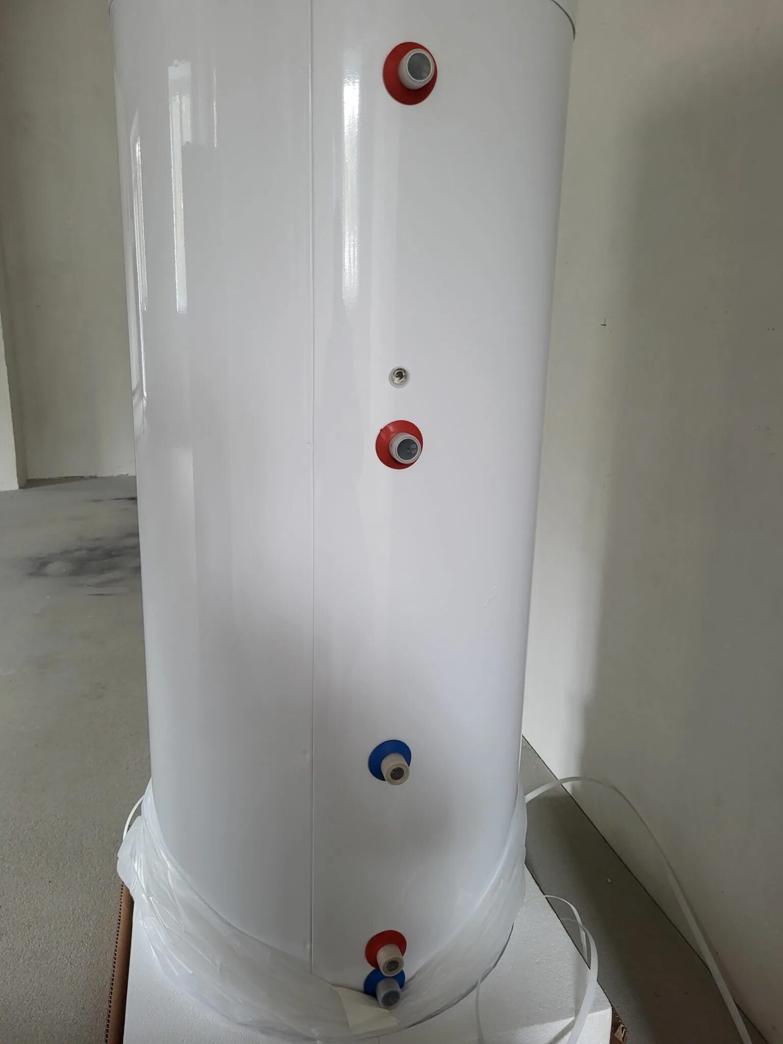 Косвенный бойлер royalthermo aquatec подключение Водонагреватель косвенного нагрева (бойлер) ROYAL THERMO AQUATEC INOX 200 наполь