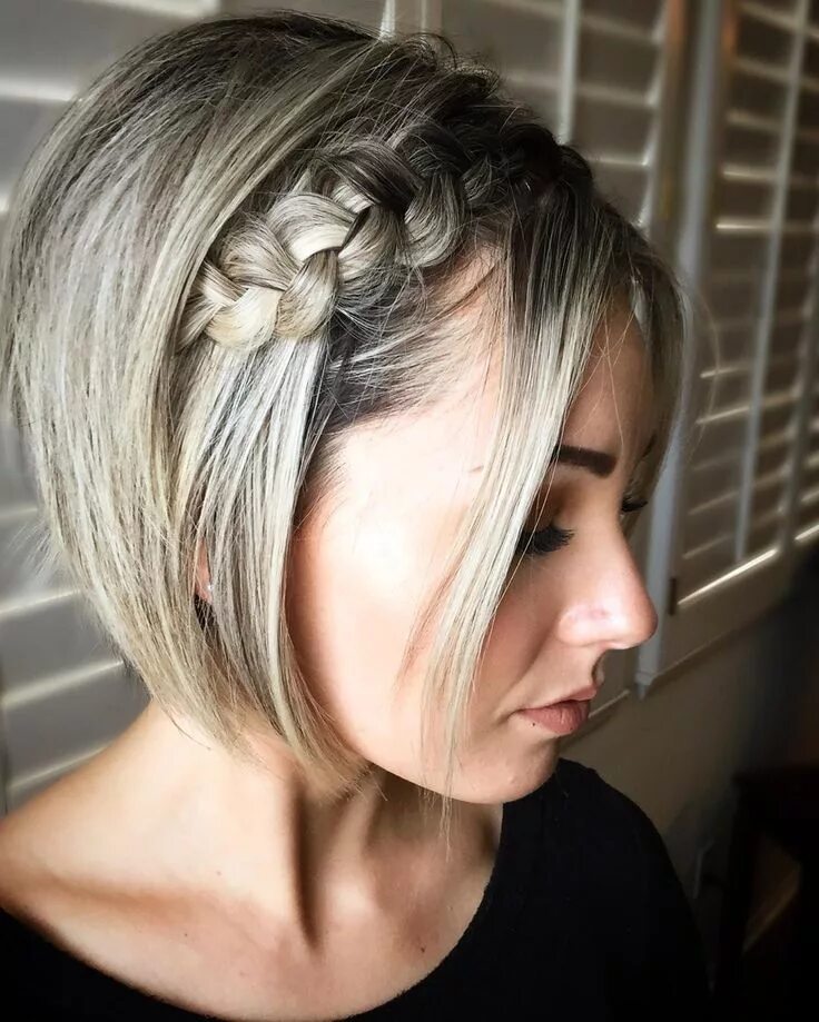 Косы на боб каре фото Summer is all about some #braids Braids for short hair, Bob braids hairstyles, H