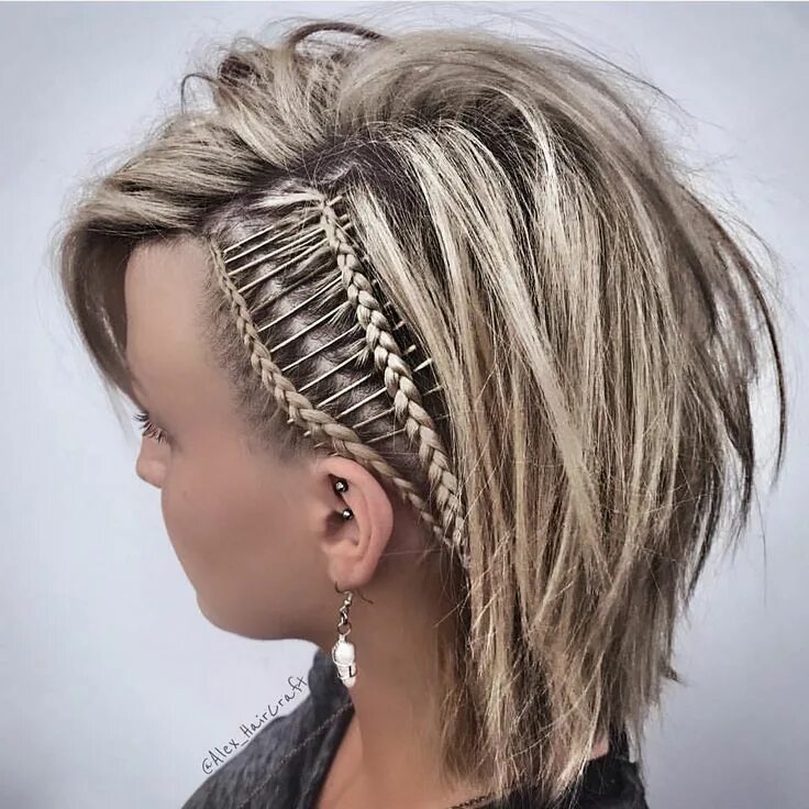 Косы на короткие волосы фото Pin on pelos bellos Braids for medium length hair, Side braid hairstyles, Braids
