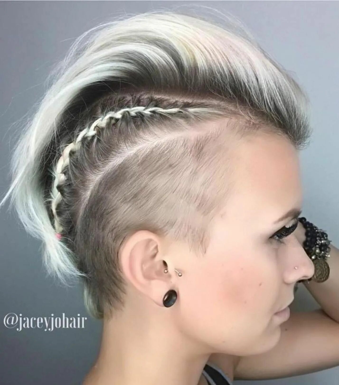 Косы на коротких стрижках фото 70 Most Gorgeous Mohawk Hairstyles of Nowadays Frisuren, Trendfrisuren, Zöpfe
