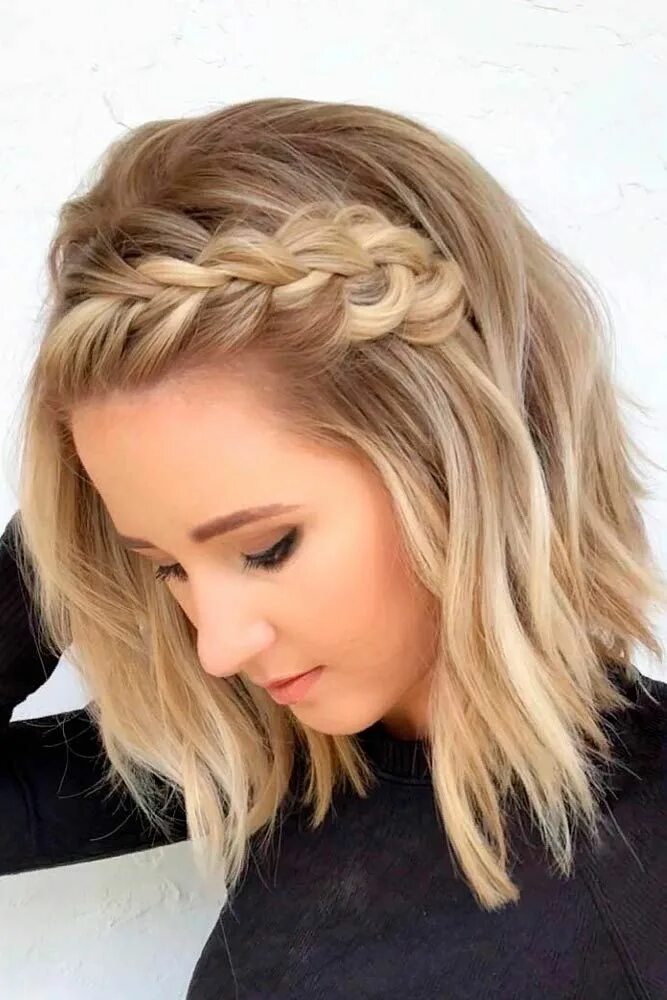 Косы на среднюю длину фото 104 Chic Medium-Length Layered Haircuts For Your Trendy Look in 2024 Thin hair c