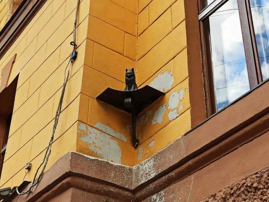 Кот елисей малая садовая ул 8 фото Необычные памятники Санкт-Петербурга. Часть 3 * Всё о Европе - советы и лайфхаки