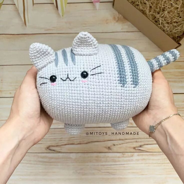 Кот пушин крючком схема и описание амигуруми Вязаный кот pusheen - заказать на Ярмарке Мастеров - J4DFZRU Мягкие игрушки, Мос