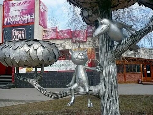 Кот с лизюкова фото Памятники котам и кошкам часть 2. Описание под фото: Продолжение следует.