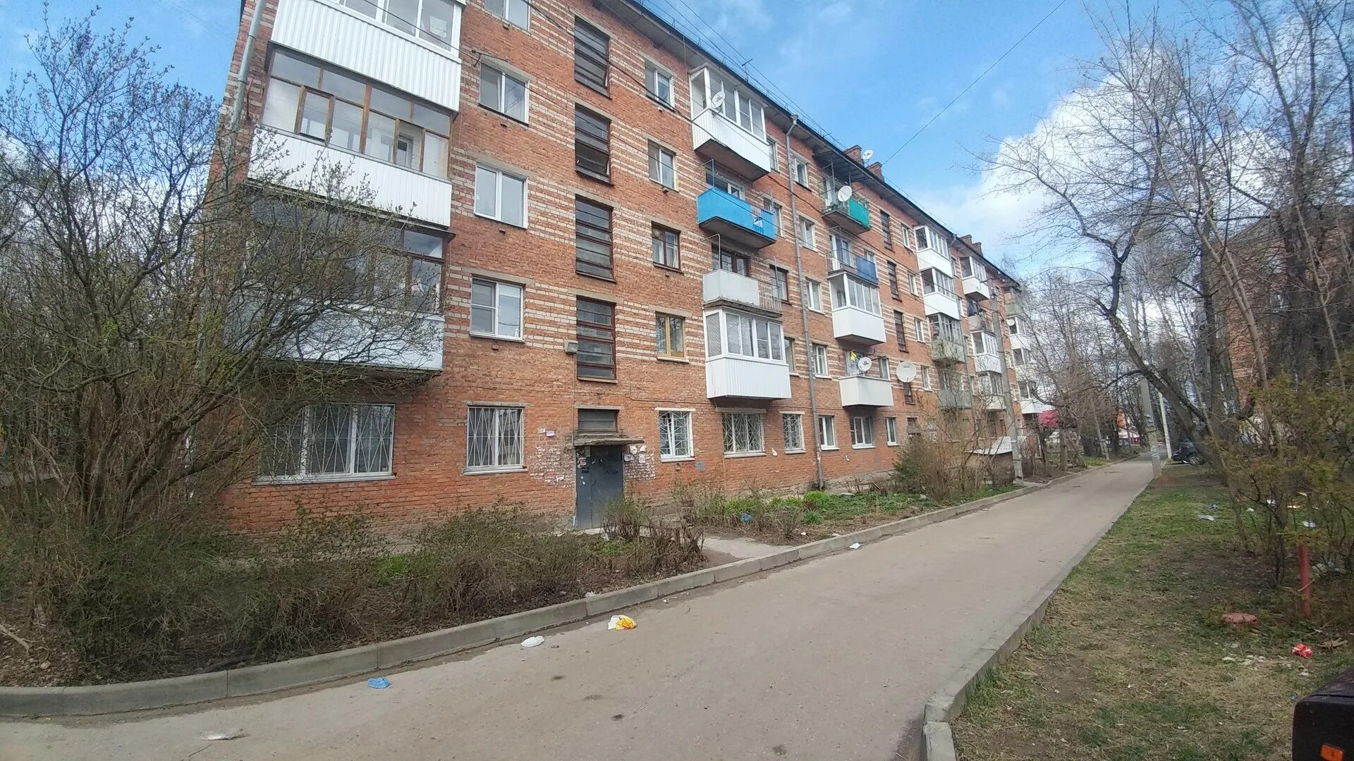 Кот смоленской ул николаева 7 смоленск фото Купить 2-комнатную квартиру, 45 м² по адресу Смоленск, улица Нахимова, 6А, 5 эта