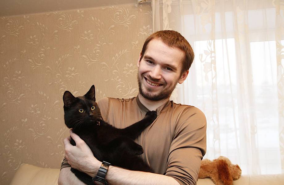 Кот владимир фото Из Мурманска до Владивостока за 57 дней: мужчина с котом путешествуют автостопом