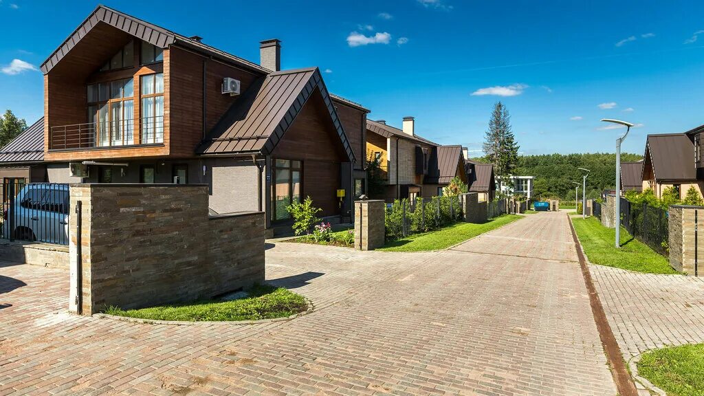 Котеджный поселок фото Permanently closed: Moscow stroy, construction of country houses and cottages, M