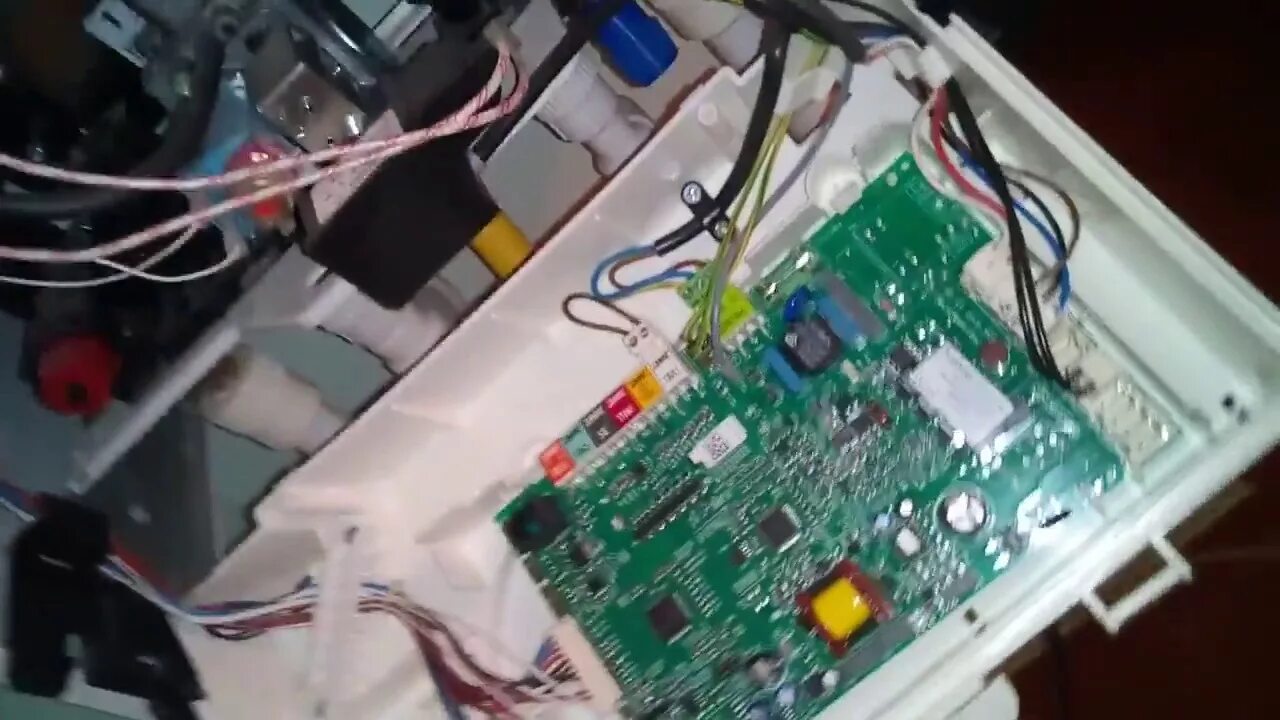 Котел аристон подключение комнатного термостата How to connect thermostat to Ariston boiler Как подключить термостат к котлу Ari