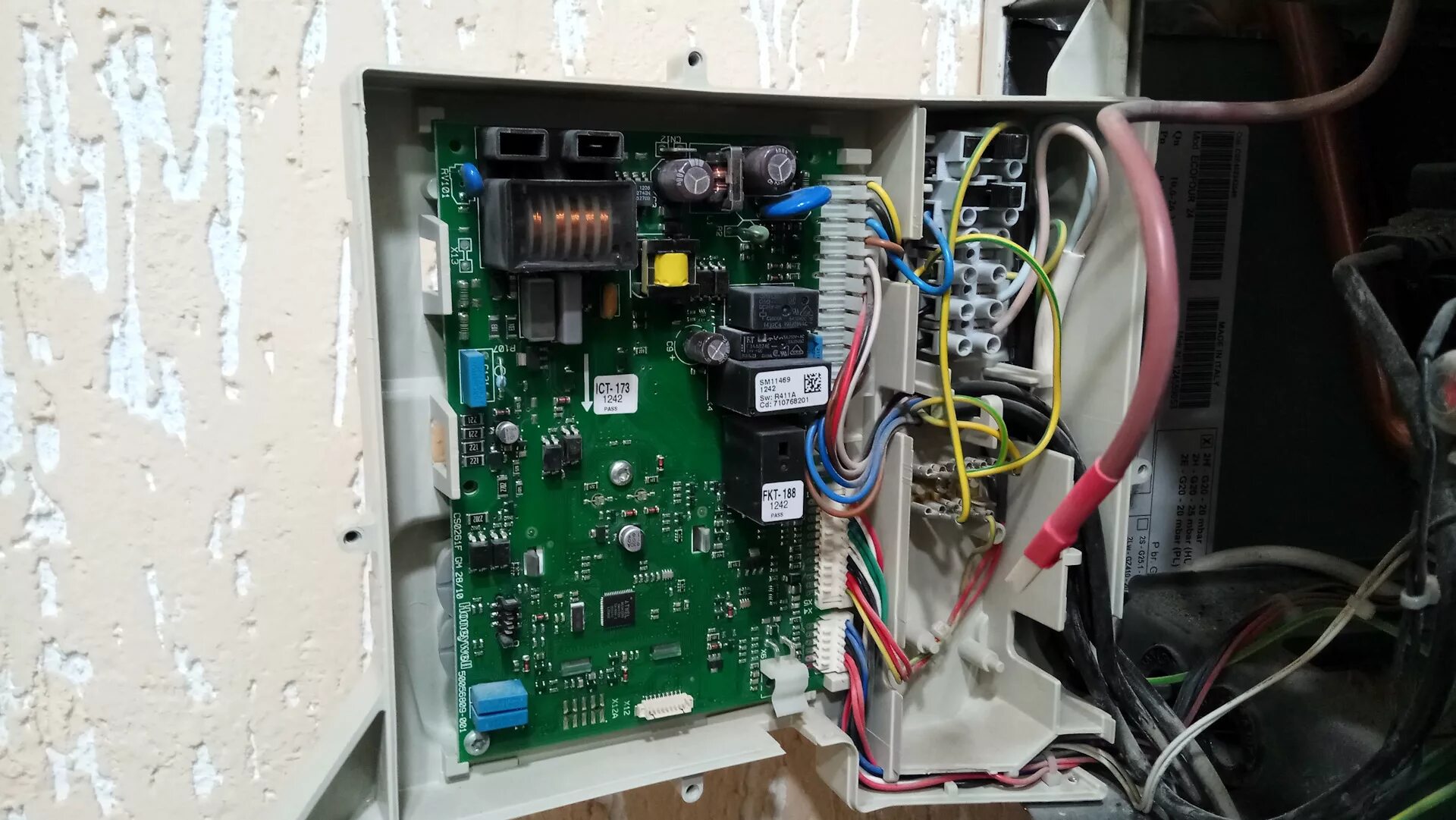 Котел baxi подключение комнатного термостата Установка и подключение терморегулятора(термостата) к газовому котлу BAXI ECO FO