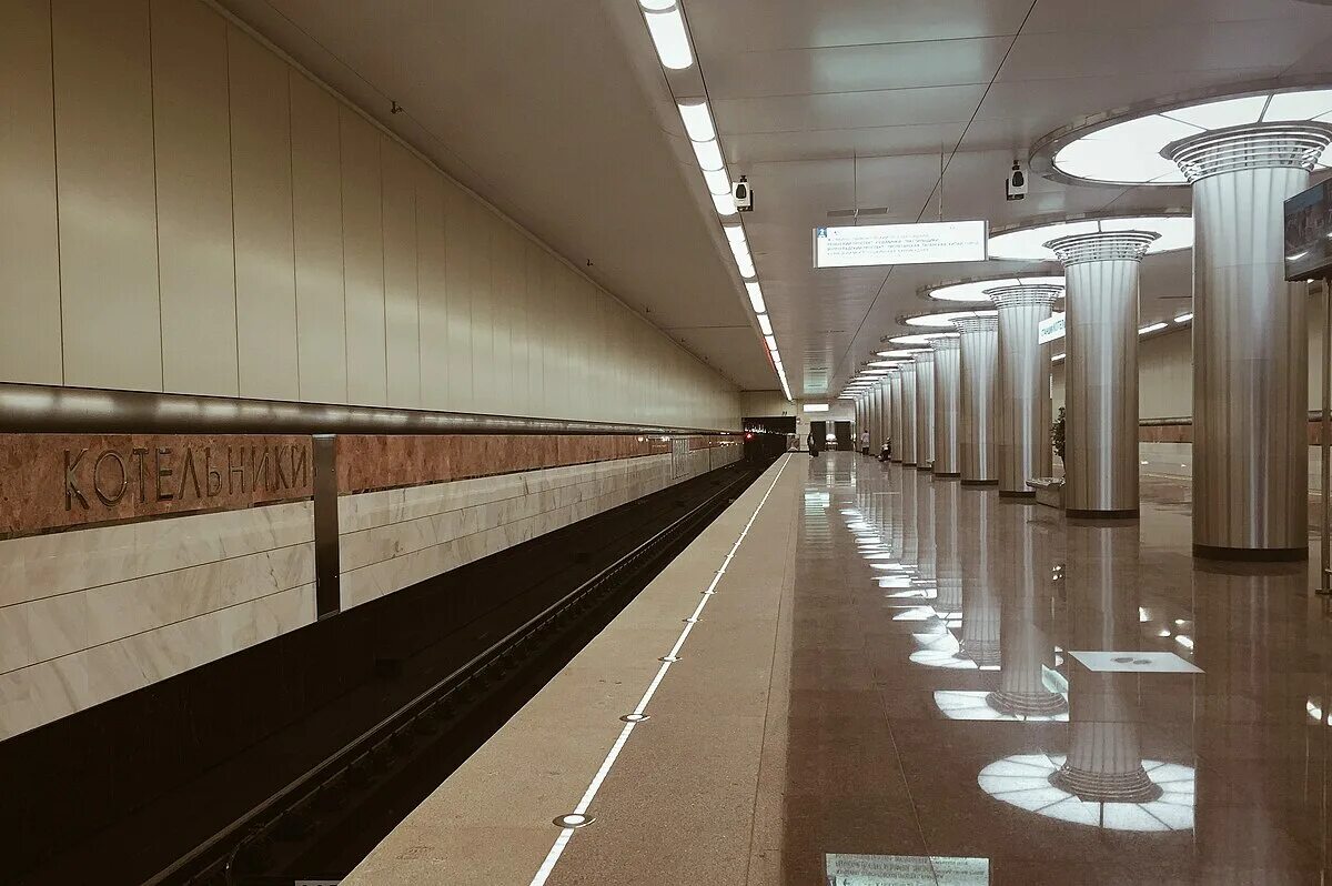 Котельники станция метро фото File:Станция метро Котельники, 27.09.2015 (21552128693).jpg - Wikimedia Commons