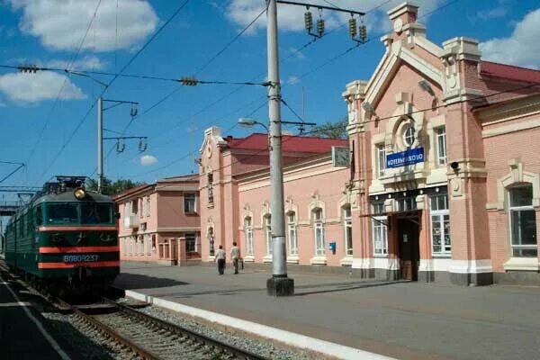 Котельниково волгоградская область фото Zheleznodorozhnaya stantsiya Kotelnikovo, railroad station, Russia, Volgograd Re