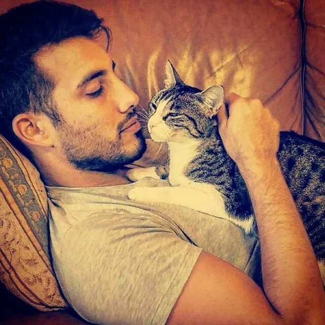 Котик мужчина фото #hotdudeswithkittens Cats, Instagram posts, Guys