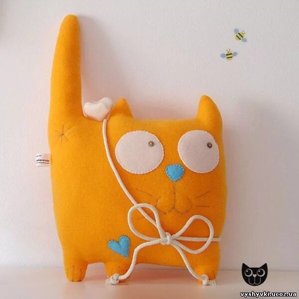Котик своими руками фото Got an idea: A super easy to make cat pillow Швейные поделки, Кошка из фетра, Шв