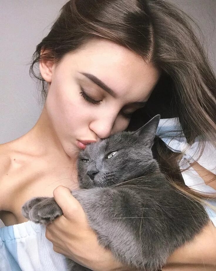 Котики девушки фото I N S T A G R A M @voguestylee Cute cats and dogs, Photo ideas girl, Cat girl