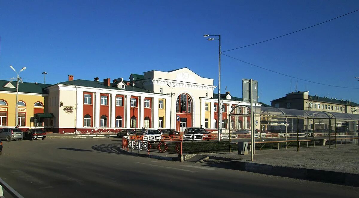 Котлас вокзал фото Файл:Kotlas-Iujnyi railroad station, 2016 (01).JPG - Википедия