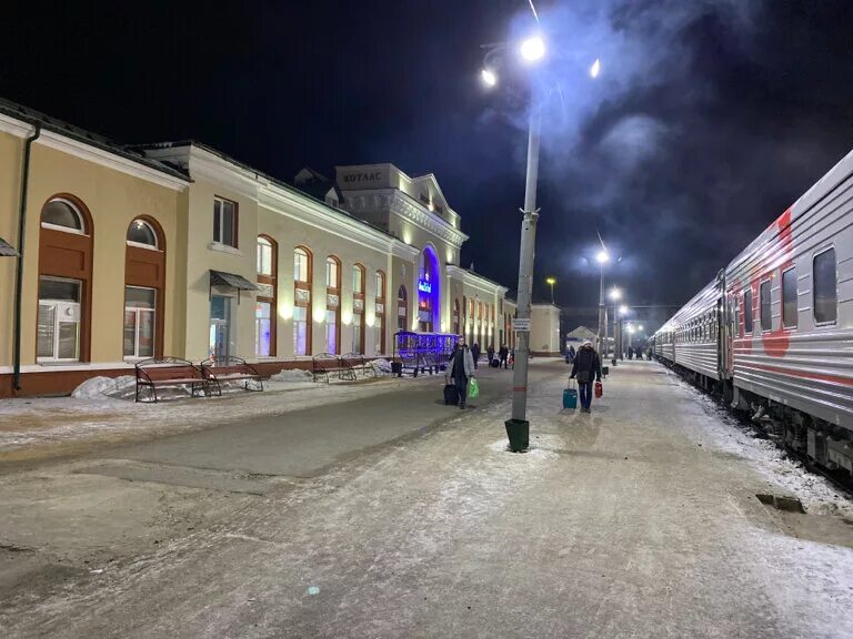 Котлас южный вокзал фото Железнодорожный вокзал, train station, Russia, Kotlas, ulitsa 7-go Syezda Soveto
