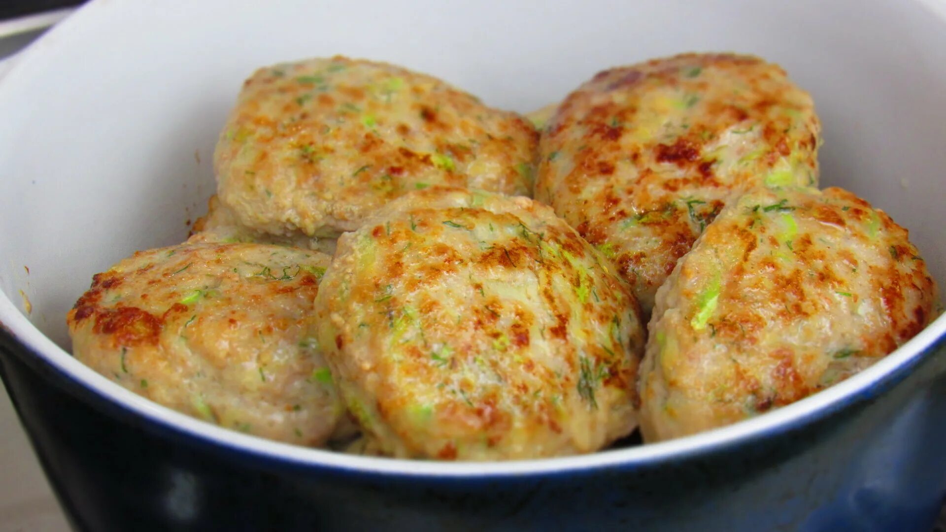 Котлеты с майонезом рецепт с фото Куриные котлетки с кабачком - пошаговый рецепт с фото (39205 просмотров)