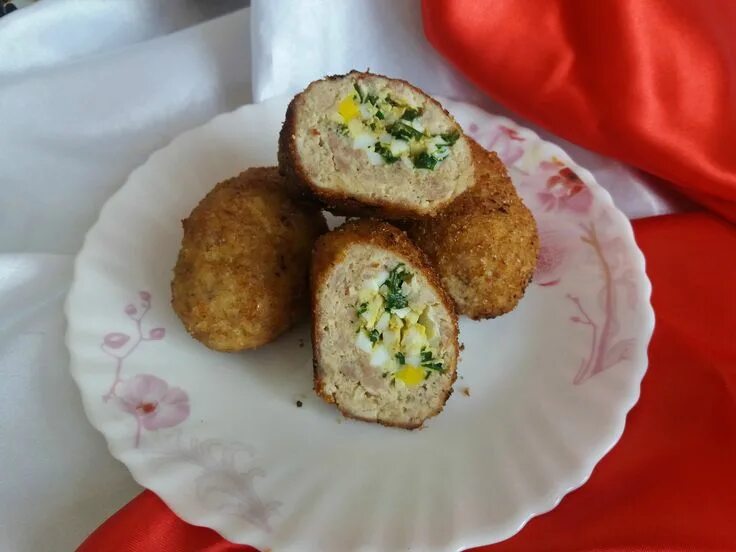 Котлеты с начинкой рецепт с фото пошагово Мясные зразы с начинкой. Котлеты с яично-луковой начинкой Food, Ethnic recipes, 