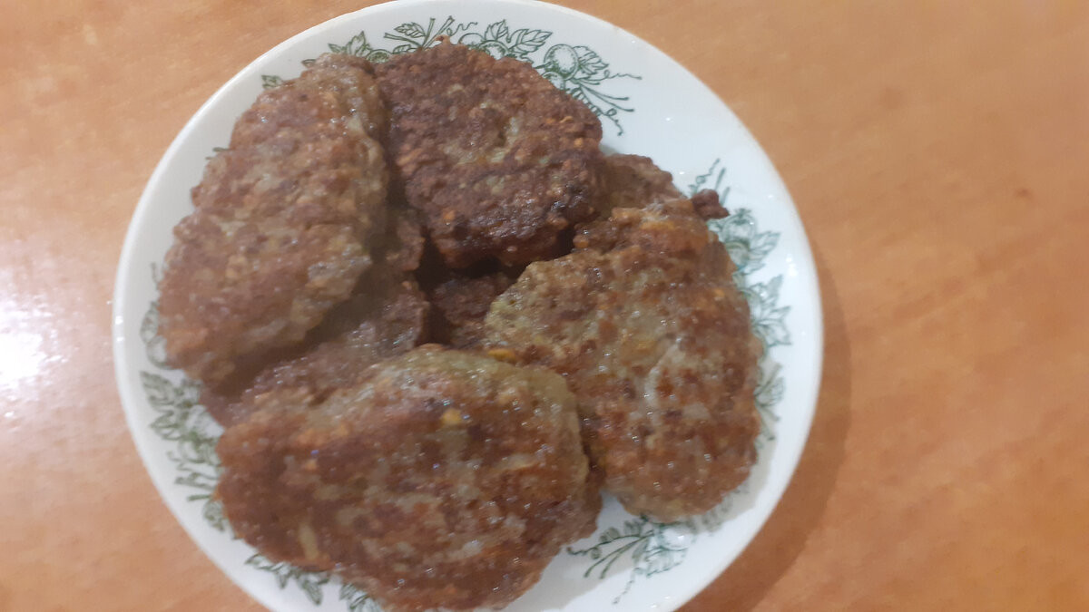 Котлеты с печенью рецепт с фото Вкусно и полезно. Котлетки из говяжьей печени. Рецепт и много фото Болтушка Дзен