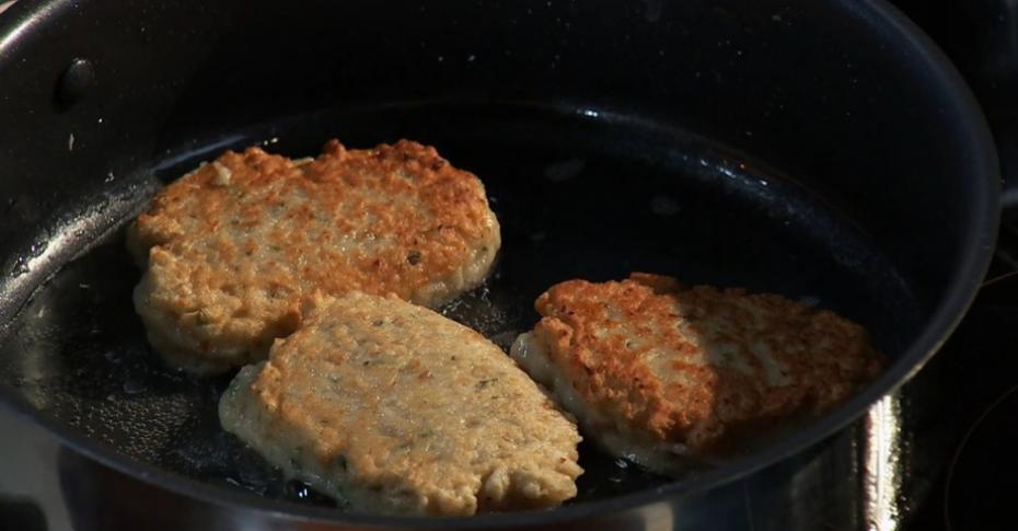 Котлеты с перловкой рецепт с фото Вкусный рецепт котлет из перловки с овощным гарниром с фото для приготовления до