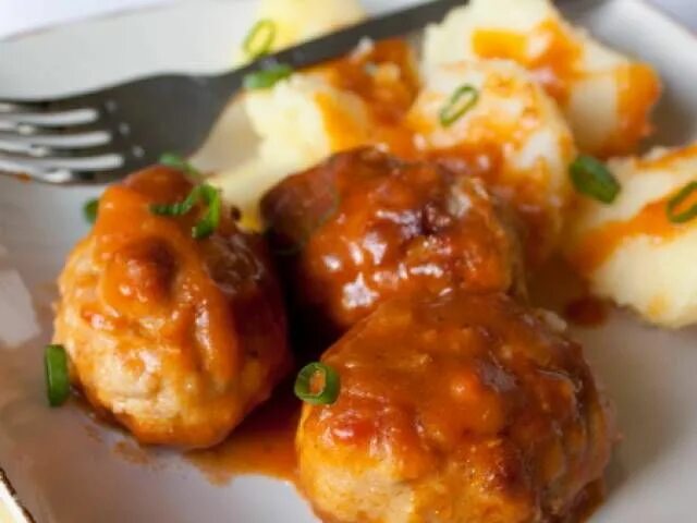 Котлеты с подливом рецепт с фото Рецепт: Котлеты в подливе Meatball sauce, Sauce recipes, Cooking recipes