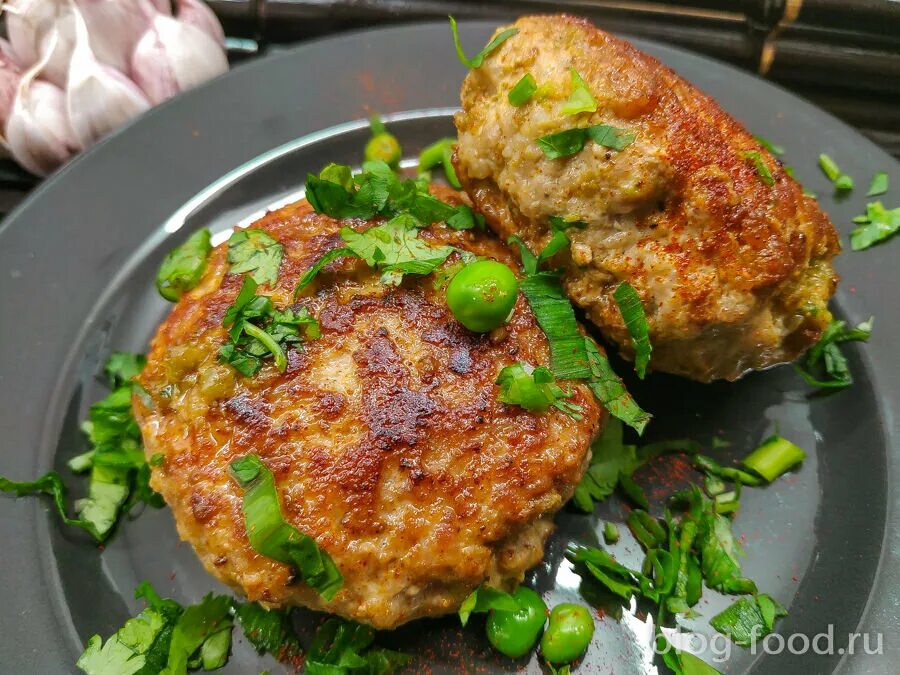 Котлеты с пошаговым фото из свинины Зразы из свинины с зелёным горошком Blog-Food Дзен