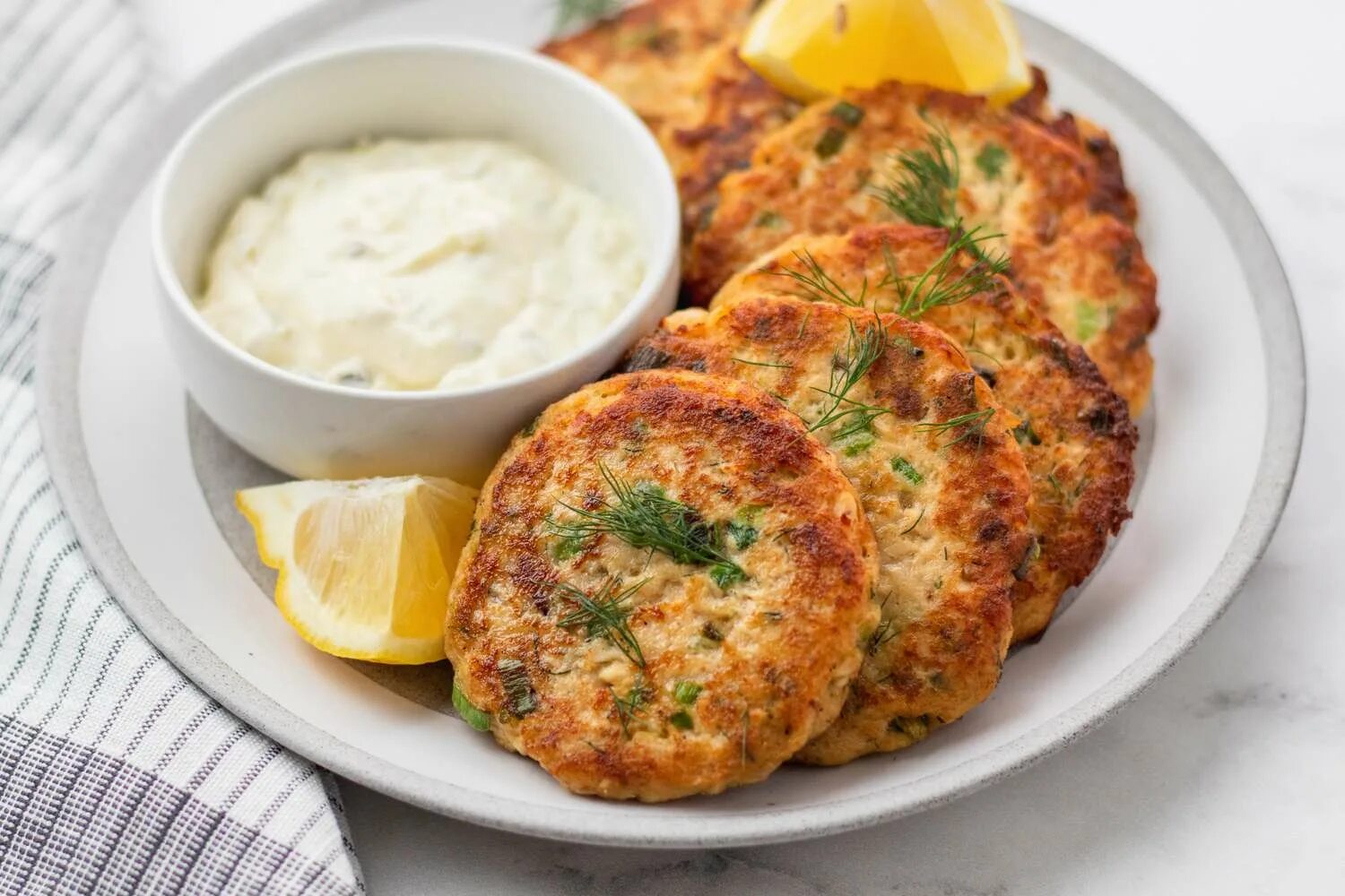 Котлеты с семги рецепт с фото Salmon Patties (Salmon Cakes) Recipe