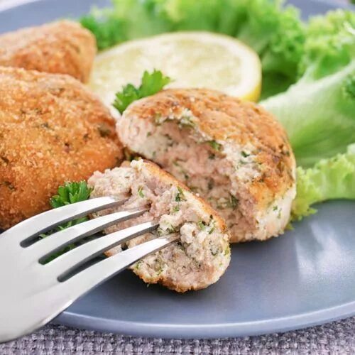 Котлеты с семги рецепт с фото Air Fryer Salmon Patties - Fork To Spoon Recipe Air fryer fish recipes, Air frye