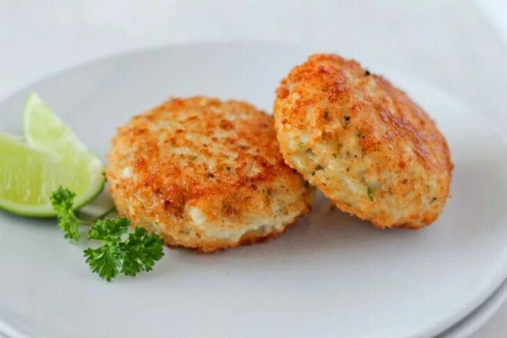 Котлеты с семги рецепт с фото 6 крутых способов приготовить рыбу по-новому Fish cakes recipe, Fish recipes, Fi