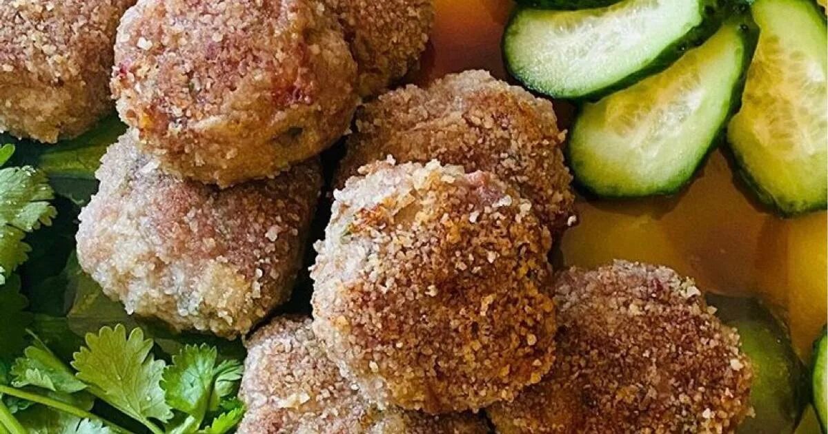 Котлеты с сухарями рецепт с фото Куриные котлеты с панировочными сухарями вместо хлеба CoffMachines.ru