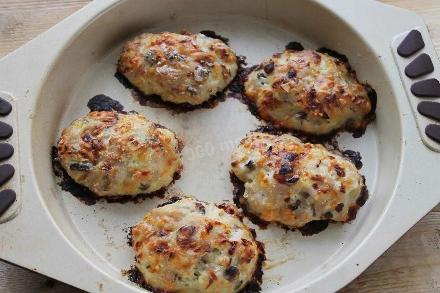 Котлеты с сыром в духовке фото Котлеты с грибами и сыром: пошаговый рецепт с фото