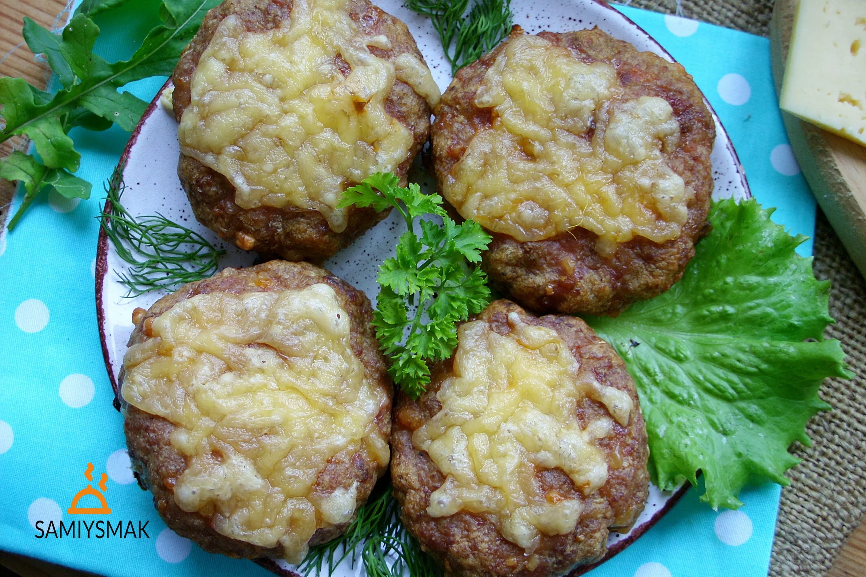 Котлеты с сыром в духовке фото Котлеты из фарша с сыром в духовке: 13 пошаговых фото в рецепте - Самый Смак